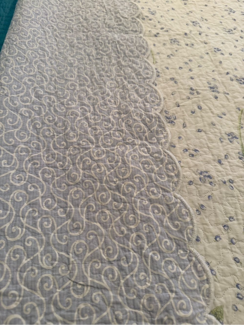 Authentic Vintage Yves Delorme Paris "Jacinthe" Quilted Coverlet Bedspread Queen - Picture 4 of 11